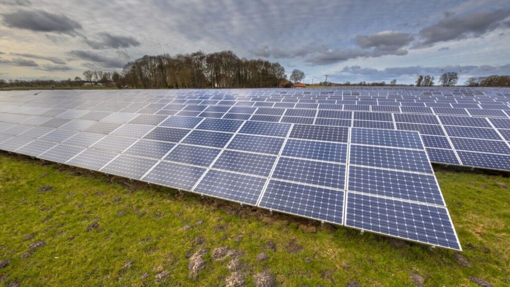 cost of solar energy per kWh